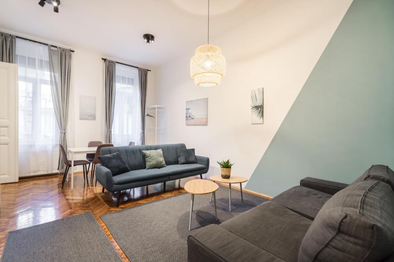 Apartment Downtown Budapest Ferenc 42 Bagian luar foto